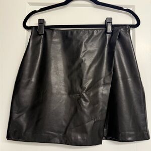 Abercrombie Black Leather Skort